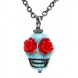 Collier Crâne Bleu aux Yeux Roses