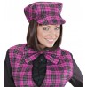 Chapeau en tartan et nœud papillon en tartan