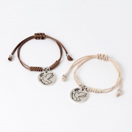 Bracelet Beige Ou Marron Avec Médaille Colombe