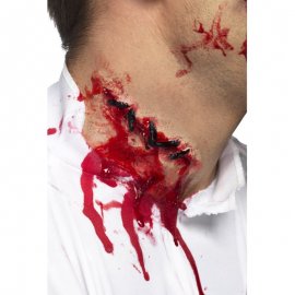 Fausse Blessure Cousue