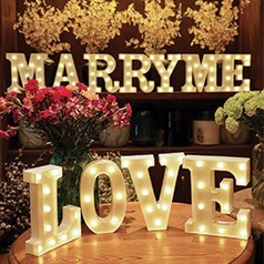 Lettres Lumineuses pour Mariage